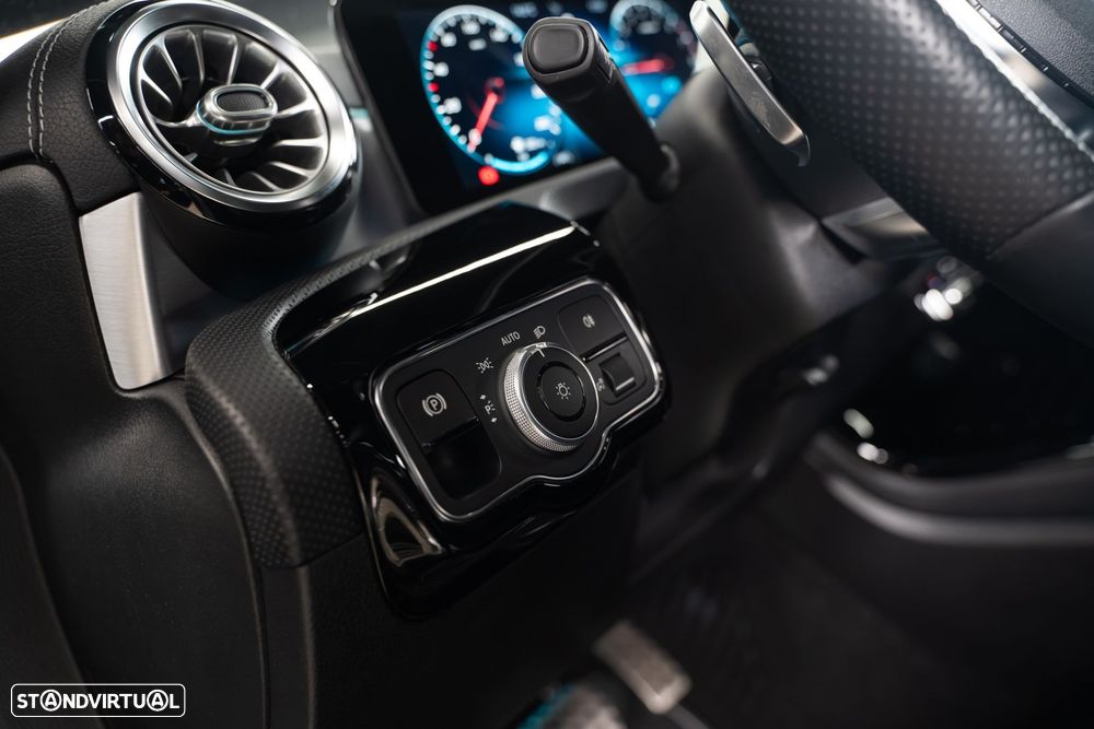 Mercedes-Benz CLA 250 e 8G-DCT AMG Line - 22