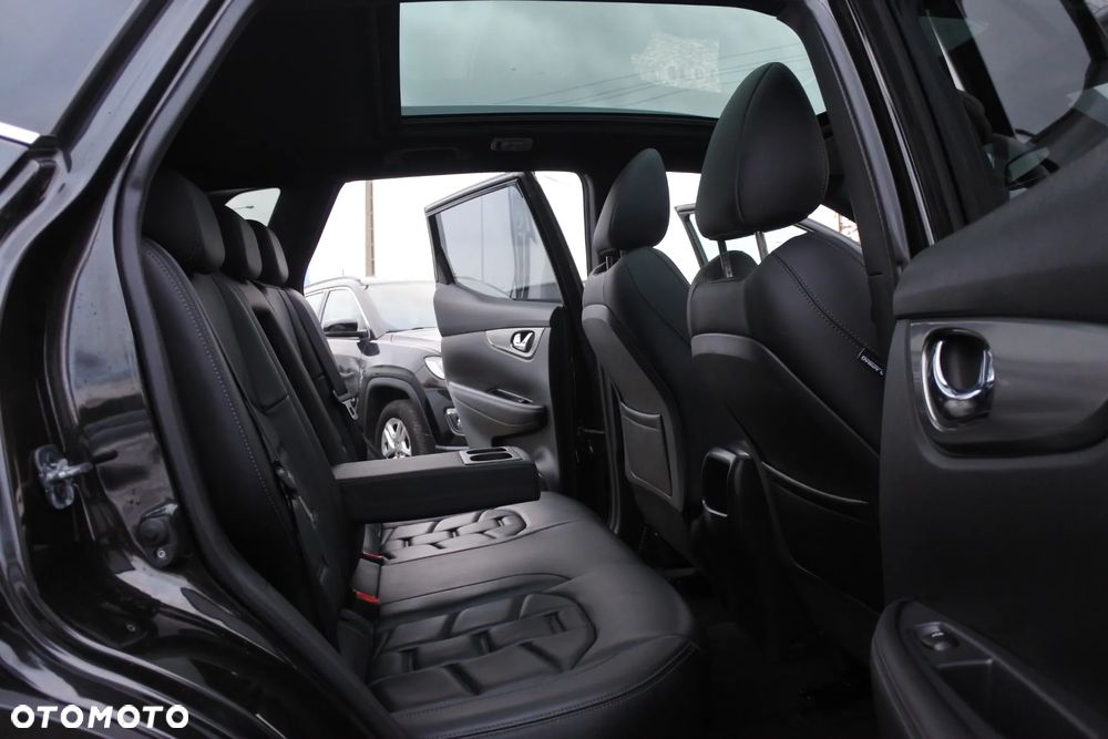 Nissan Qashqai 1.2 DIG-T Xtronic TEKNA+ - 8