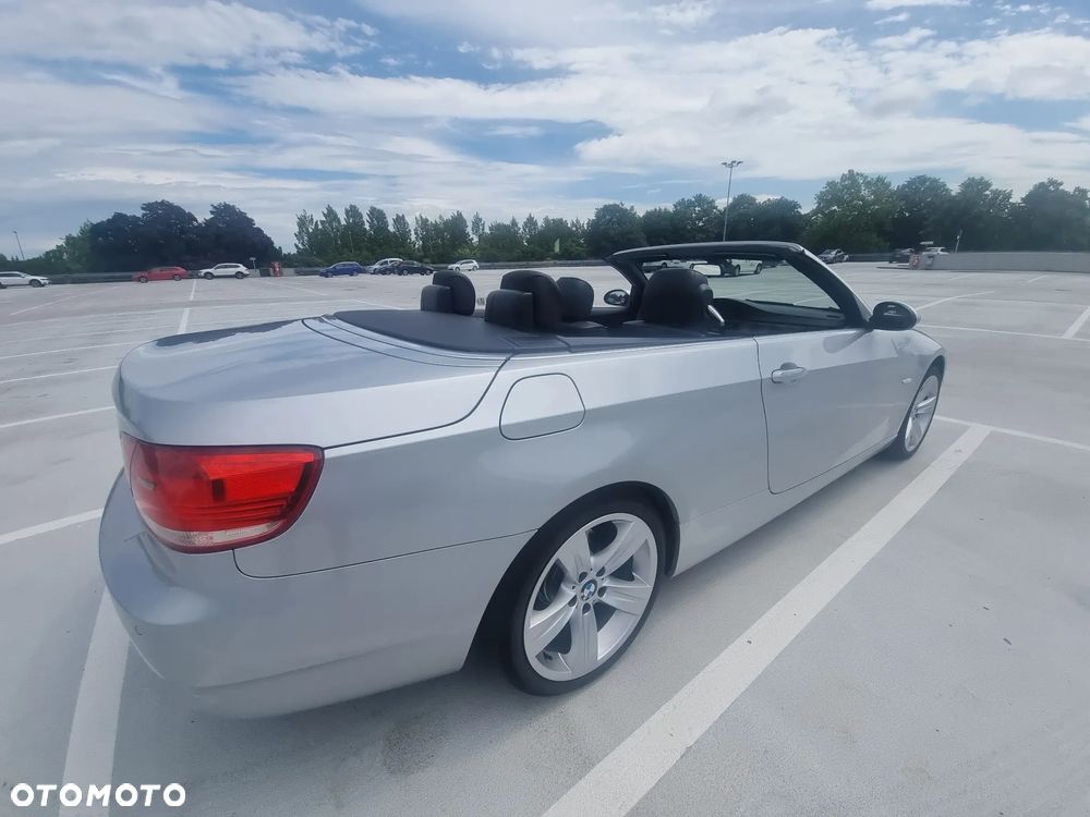 BMW Seria 3 320i - 9