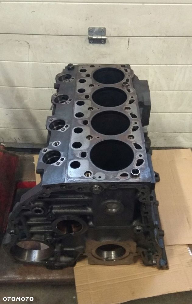 BLOK SILNIKA DÓŁ MERCEDES ATEGO OM924 LA OE 9040114201 - 2