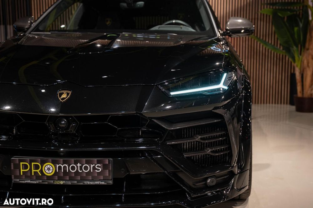 Lamborghini URUS - 11
