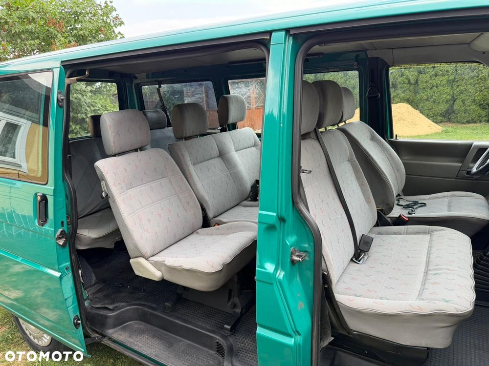 Volkswagen Caravelle - 5