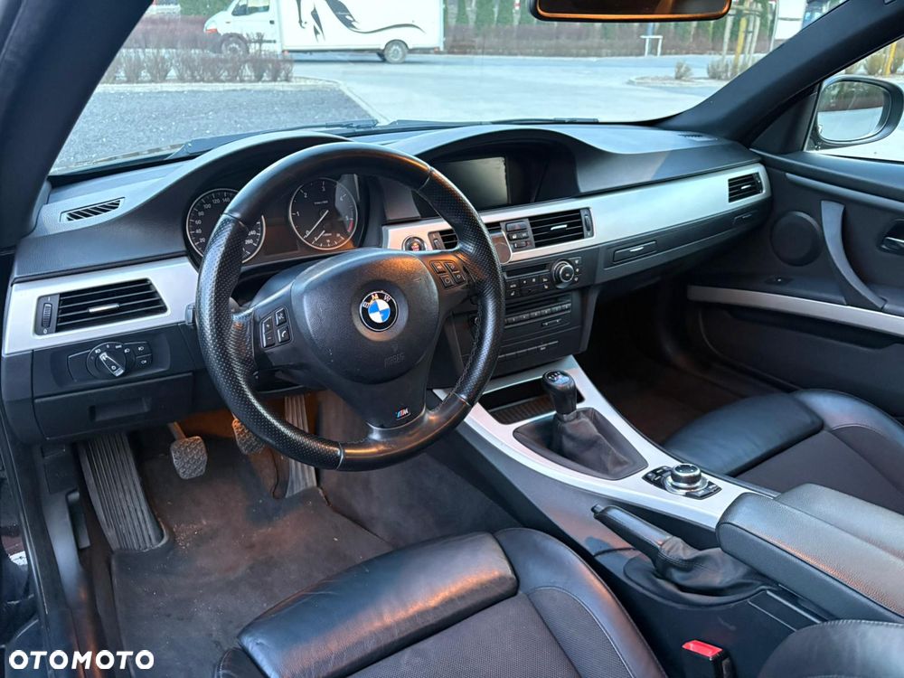 BMW Seria 3 320d M Sport Edition - 10