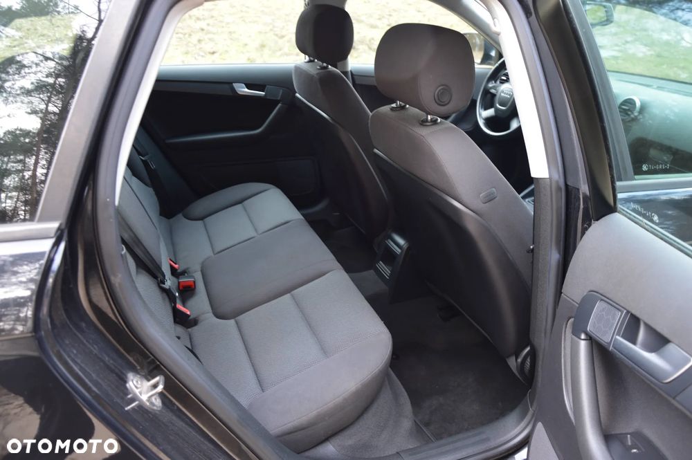 Audi A3 Sportback 1.8 TFSI Attraction - 12