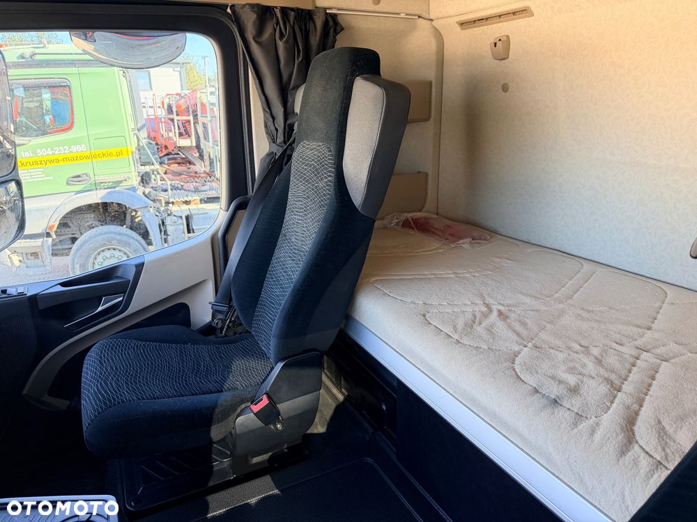 Mercedes-Benz Actros - 12