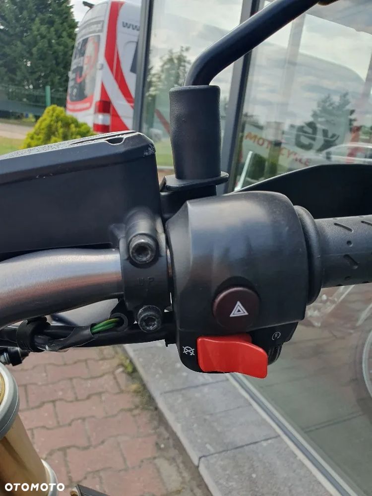 Aprilia Dorsoduro - 14