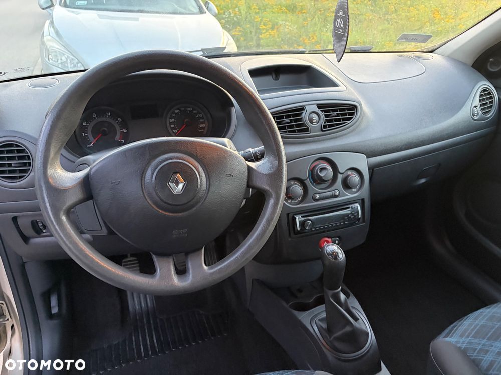 Renault Clio 1.2 16V Expression - 7