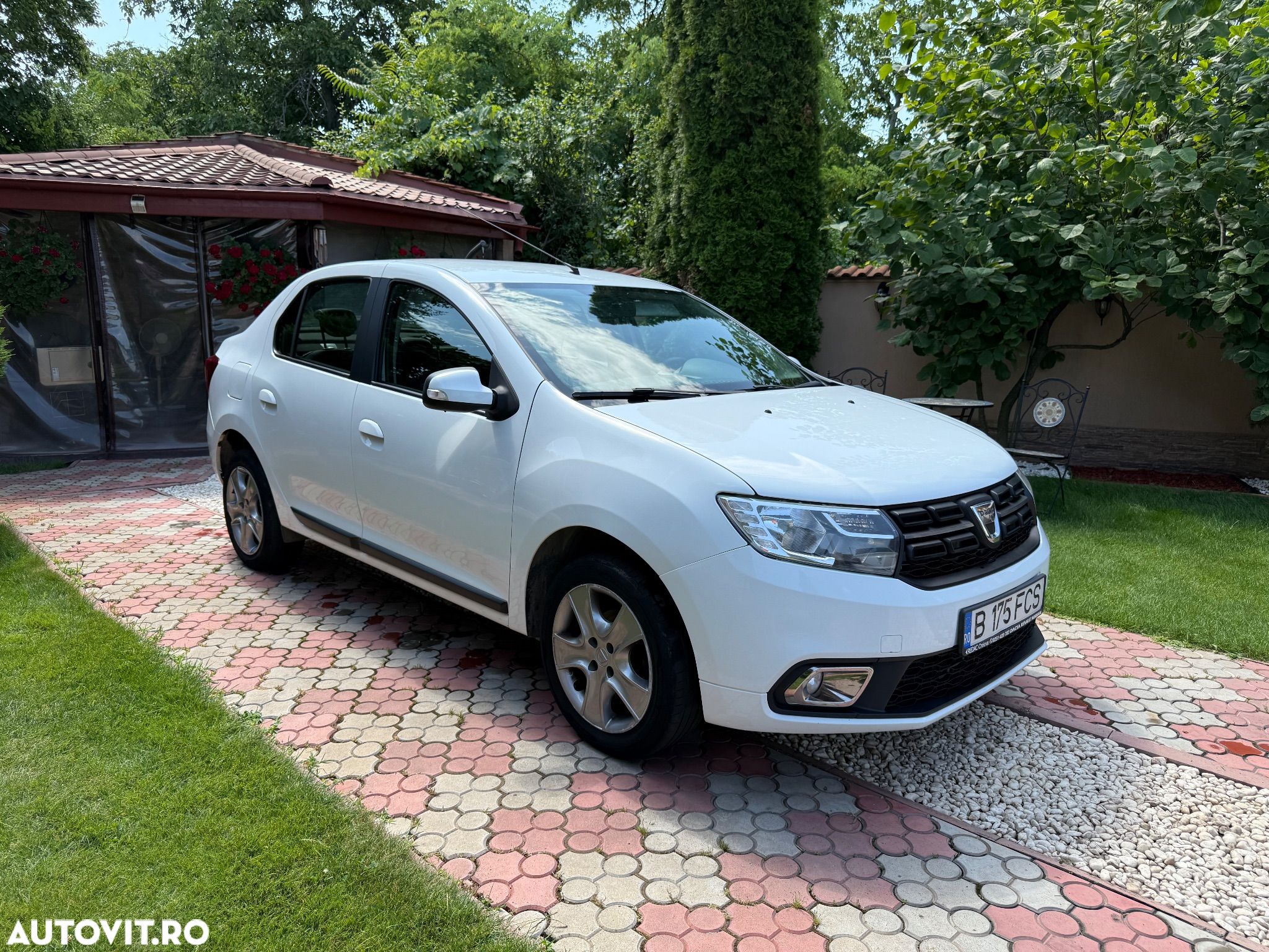 Dacia Logan MCV 1.0 SCe SL PLUS - 1
