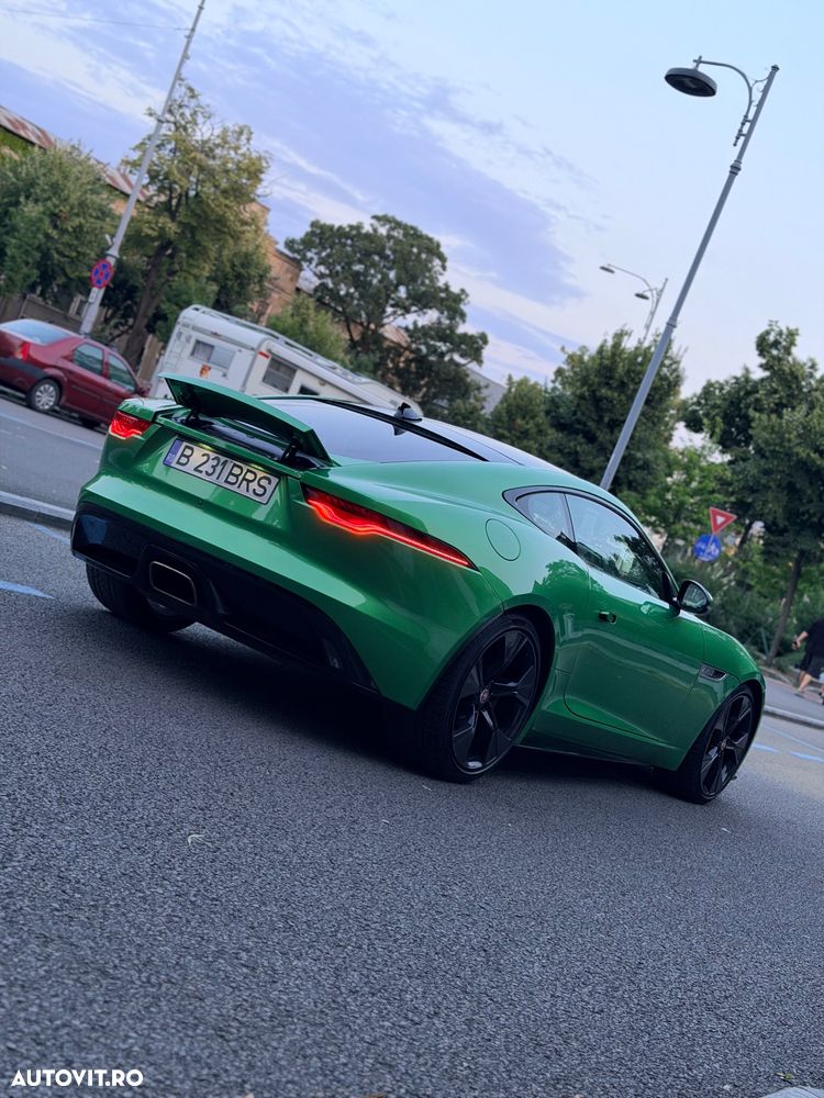 Jaguar F-Type - 12