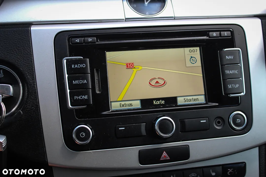 Volkswagen Passat Variant 2.0 TDI DSG BlueMotion Technology Comfortline - 17