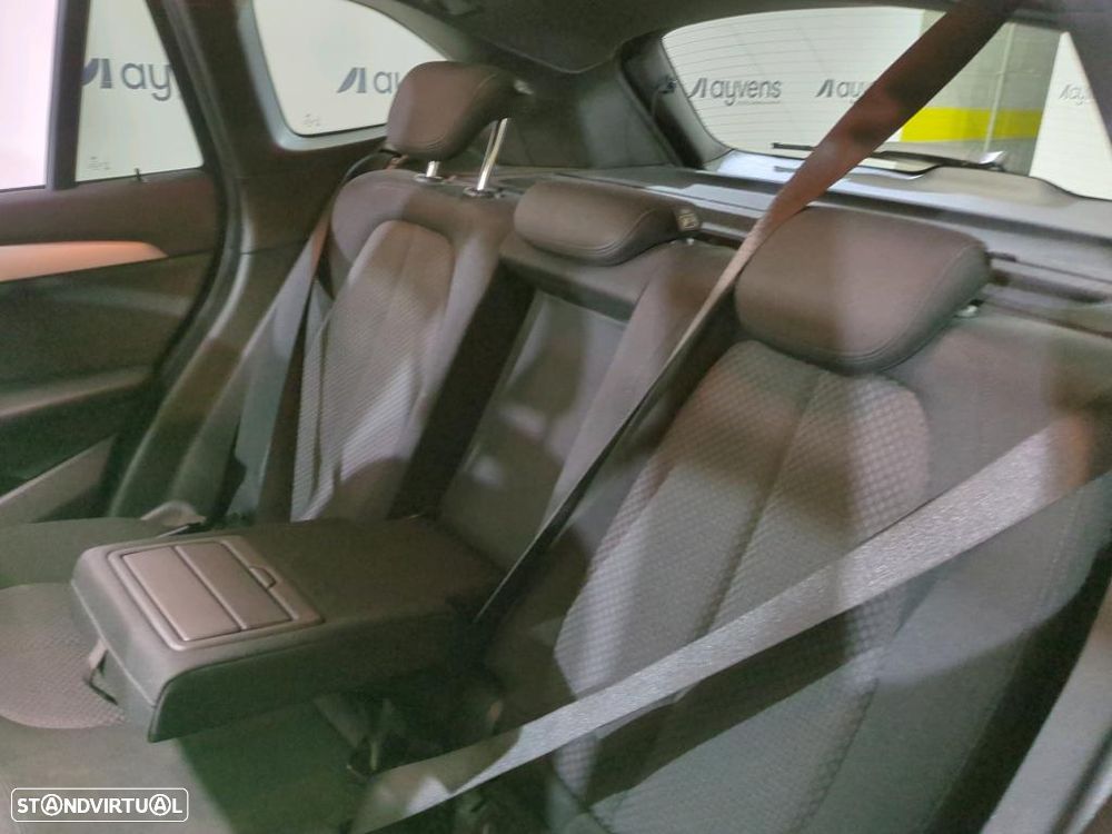 BMW X1 25 e xDrive - 8