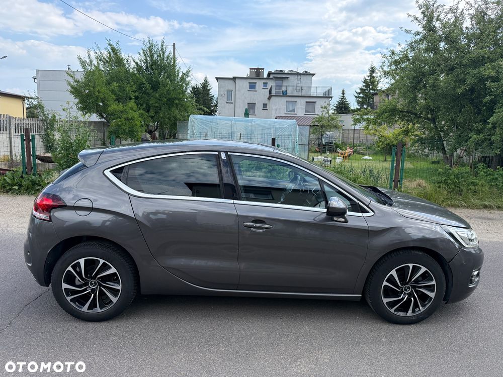 DS Automobiles DS 4 - 4