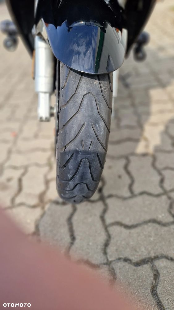 Yamaha FJR - 9
