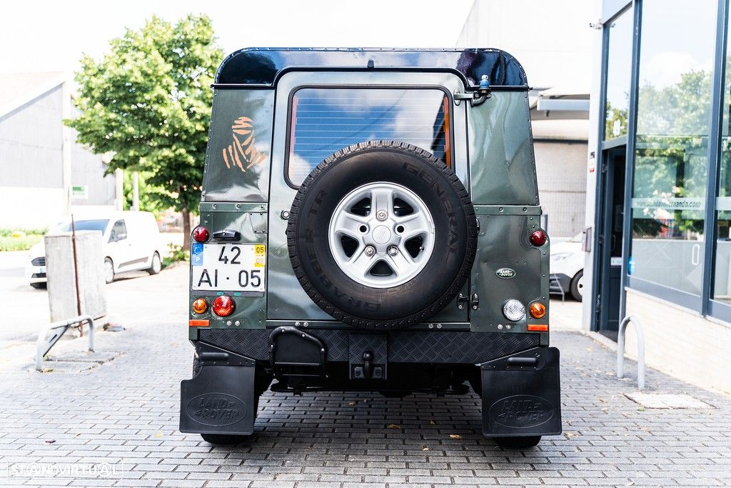 Land Rover Defender - 14