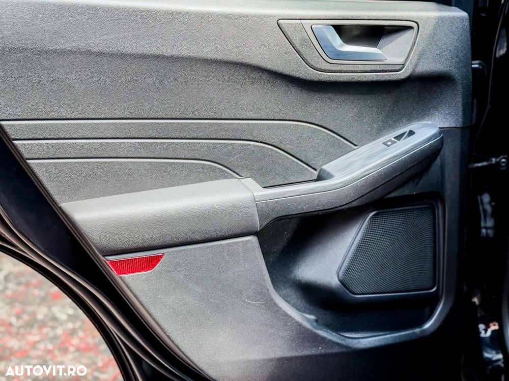 Ford Kuga - 26
