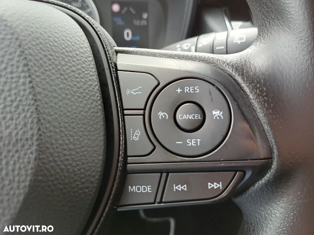 Toyota Corolla 1.8 HSD Eco - 18