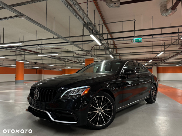 Mercedes-Benz Klasa C 300 9G-TRONIC