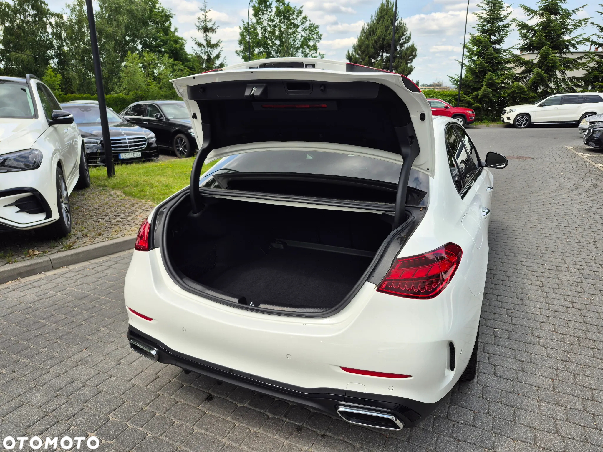 Mercedes-Benz Klasa C 200 mHEV 4-Matic AMG - 26