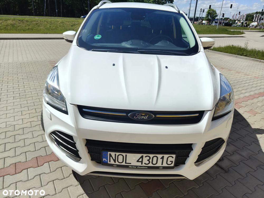 Ford Kuga 1.5 EcoBoost 2x4 Trend - 4