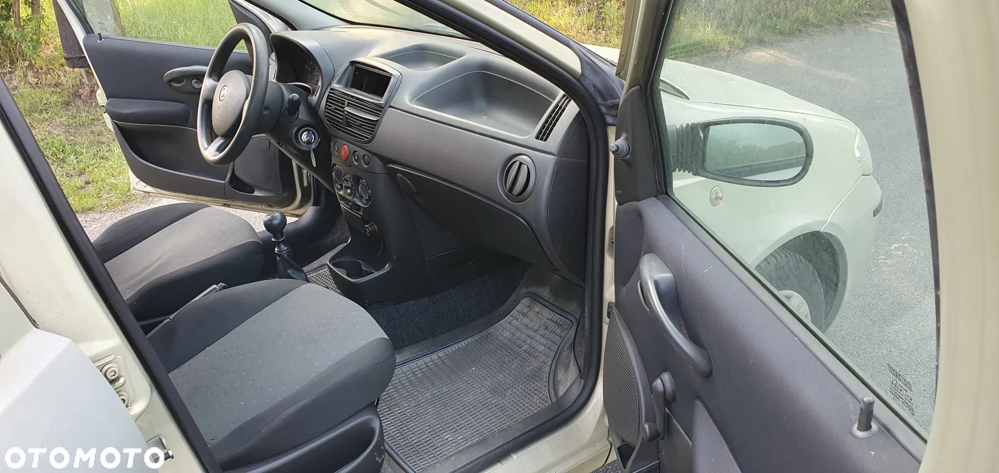 Fiat Punto 1.2 8V Active - 13
