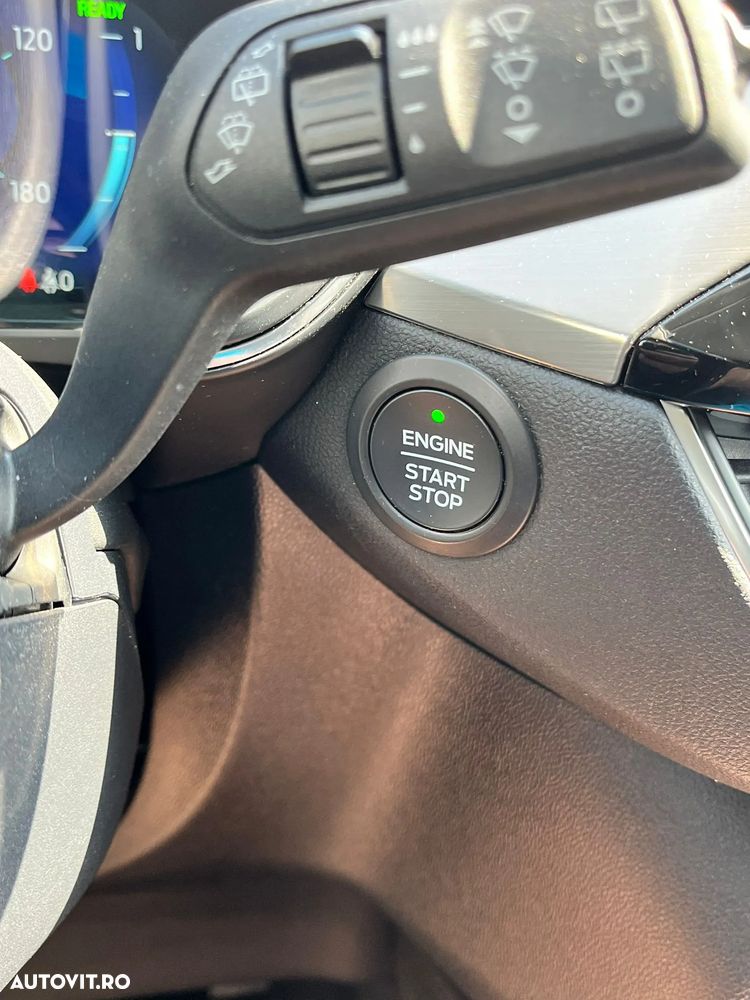 Ford Kuga 2.5 Duratec FHEV TITANIUM X - 14