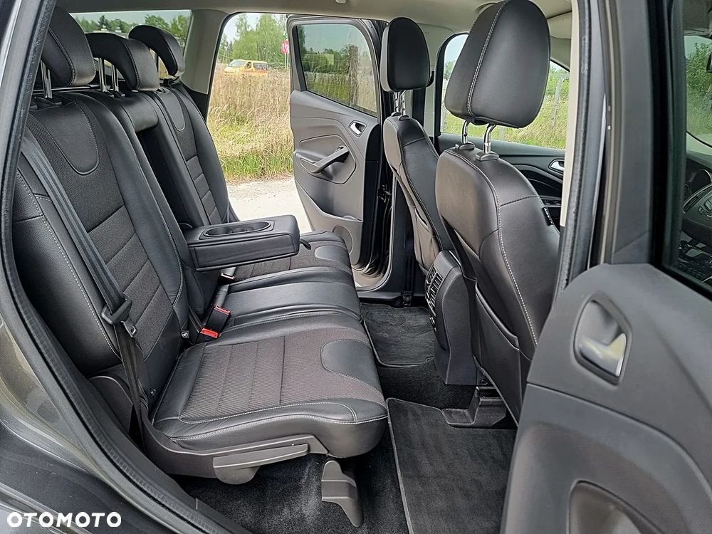 Ford Kuga - 8
