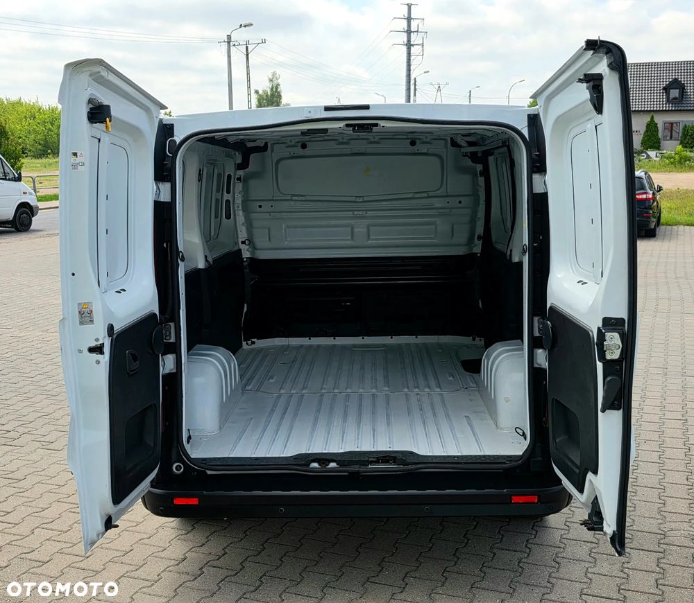 Renault Trafic - 15