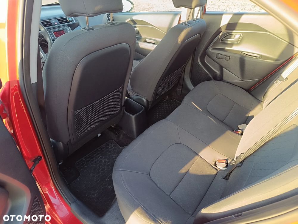 Kia Rio 1.2 Business Line - 7