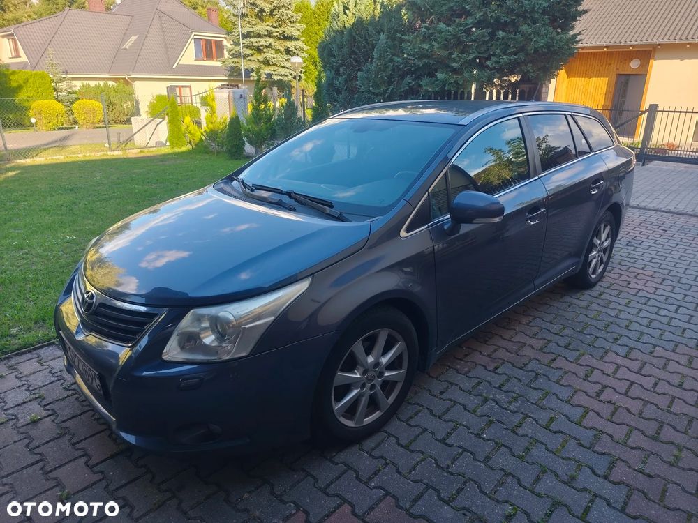 Toyota Avensis 1.8 Sol plus - 1