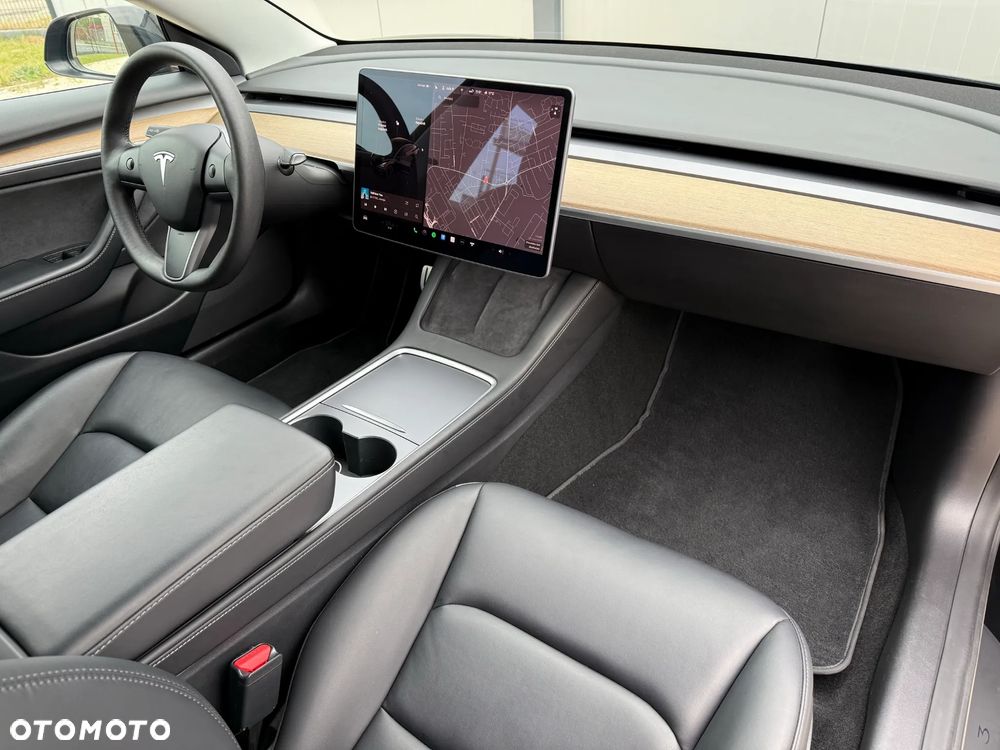 Tesla Model 3 Langstreckenbatterie Allradantrieb Dual Motor Performance - 18