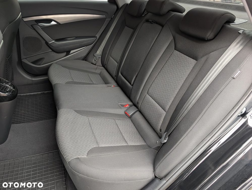 Hyundai i40 1.6 GDI Comfort + - 26