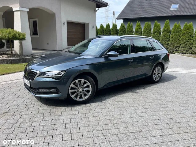 Skoda Superb 2.0 TSI Ambition DSG - 32