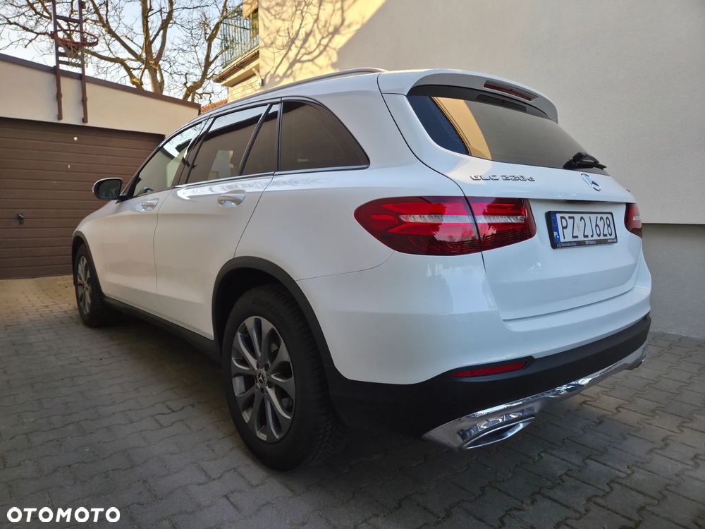Mercedes-Benz GLC - 11