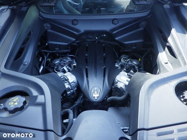 Maserati MC20 Standard - 12