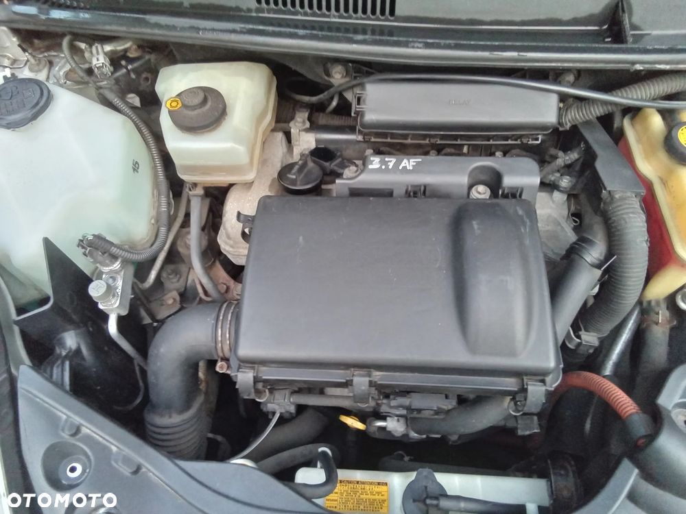 Toyota Prius 1.5 VVT-i Sol - 27