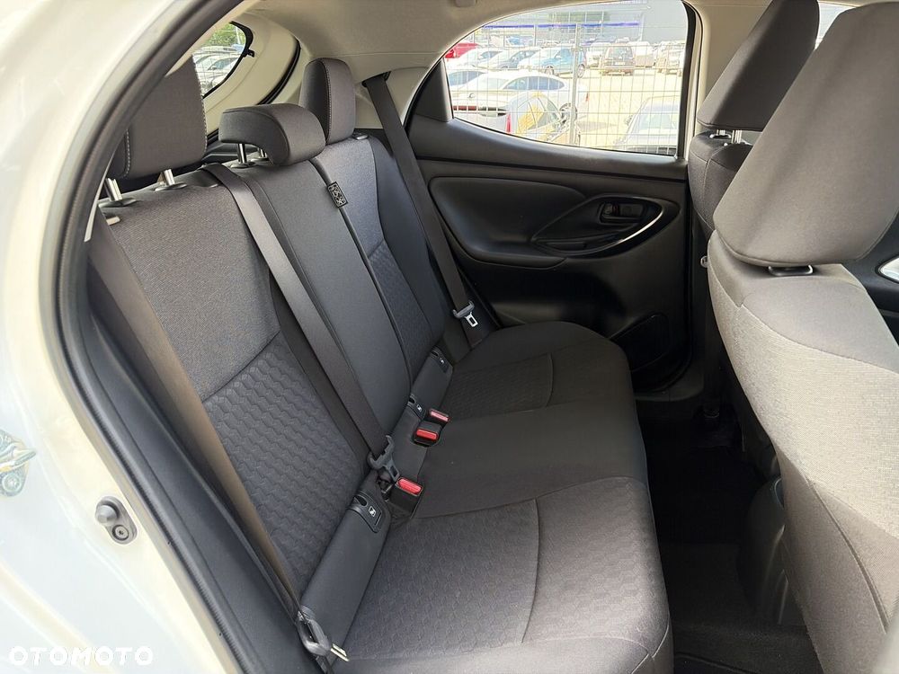 Toyota Yaris - 17