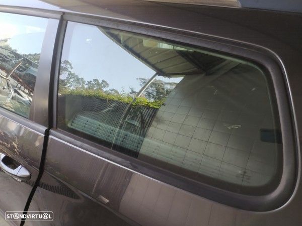 Vidro Lateral Painel Tras Esquerda Volkswagen Passat Variant (3C5) - 1
