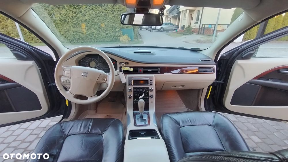 Volvo XC 70 - 9
