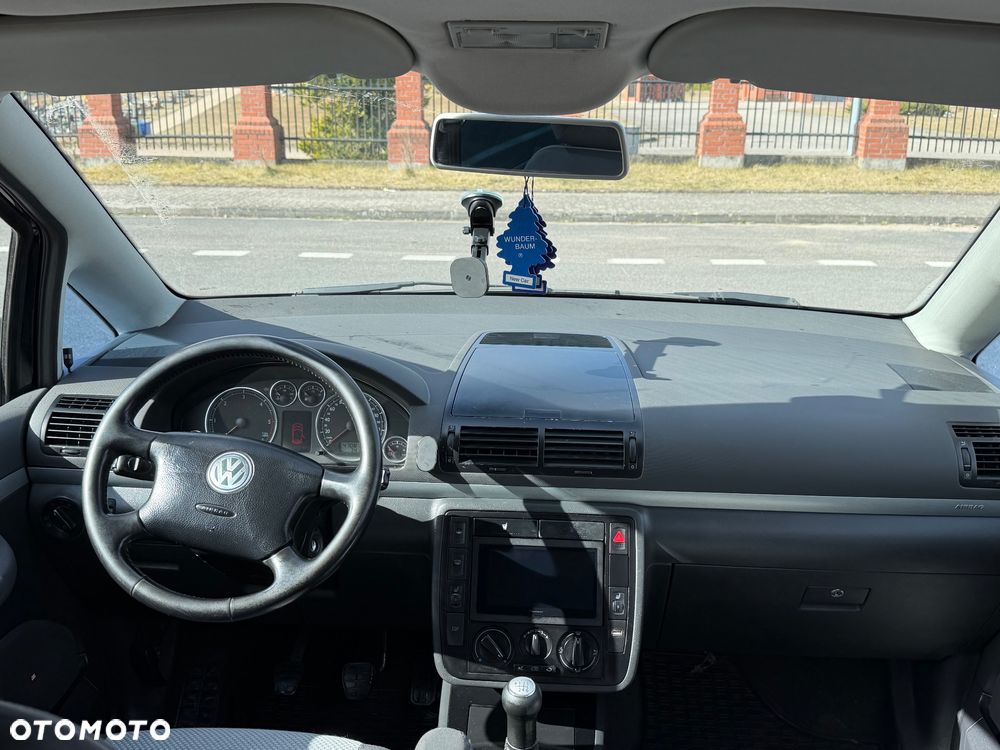 Volkswagen Sharan 1.9 TDI Comfortline - 9