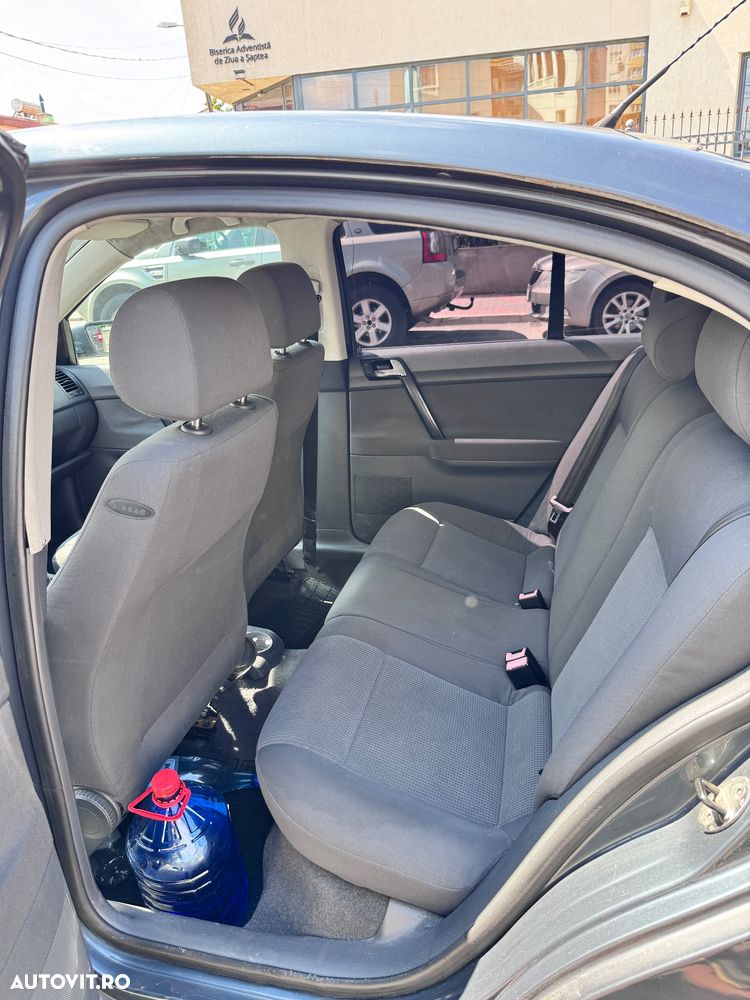 Volkswagen Polo - 7