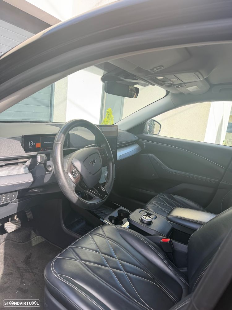 Ford Mustang Mach-E Standard - 9