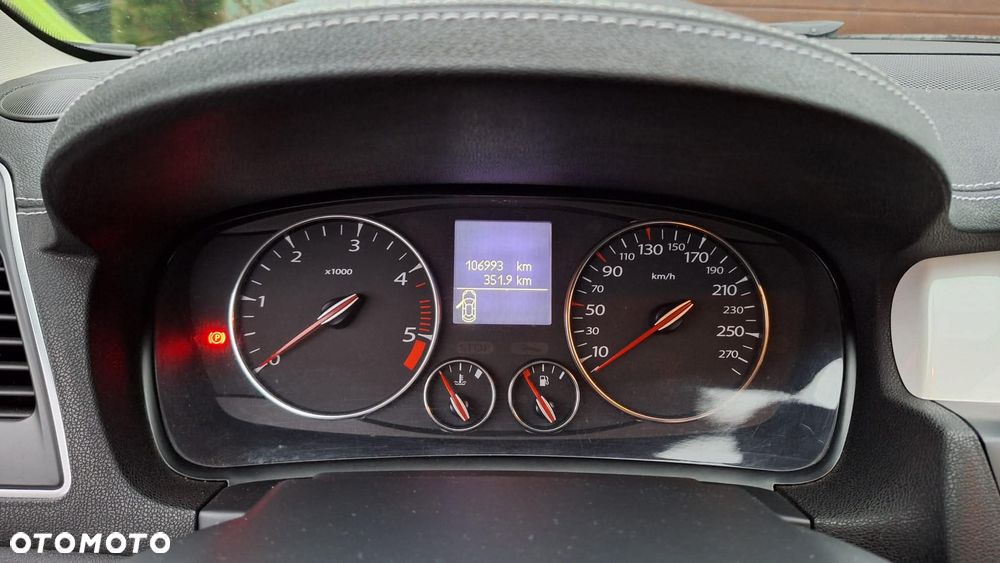Renault Laguna 2.0 dCi Monaco GP2 - 4