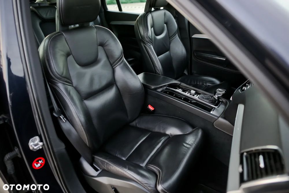 Volvo XC 90 D5 AWD Inscription 7os - 25