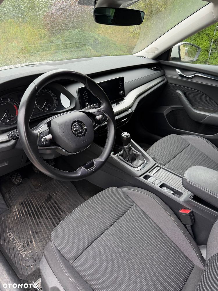 Skoda Octavia 1.5 TSI ACT Ambition - 6