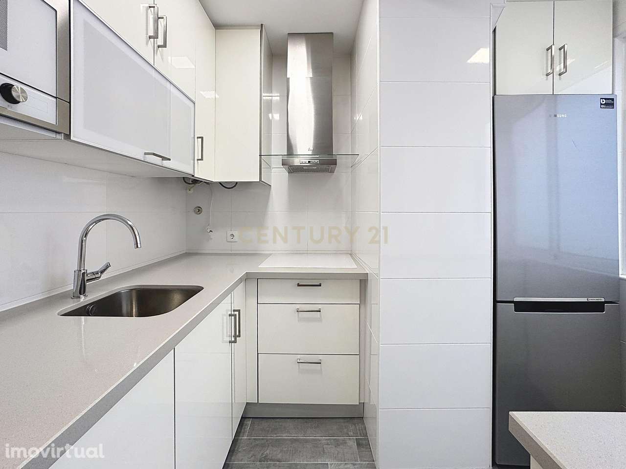 Apartamento Renovado 30 metros da  Praia na Nazaré - Grande imagem: 5/23