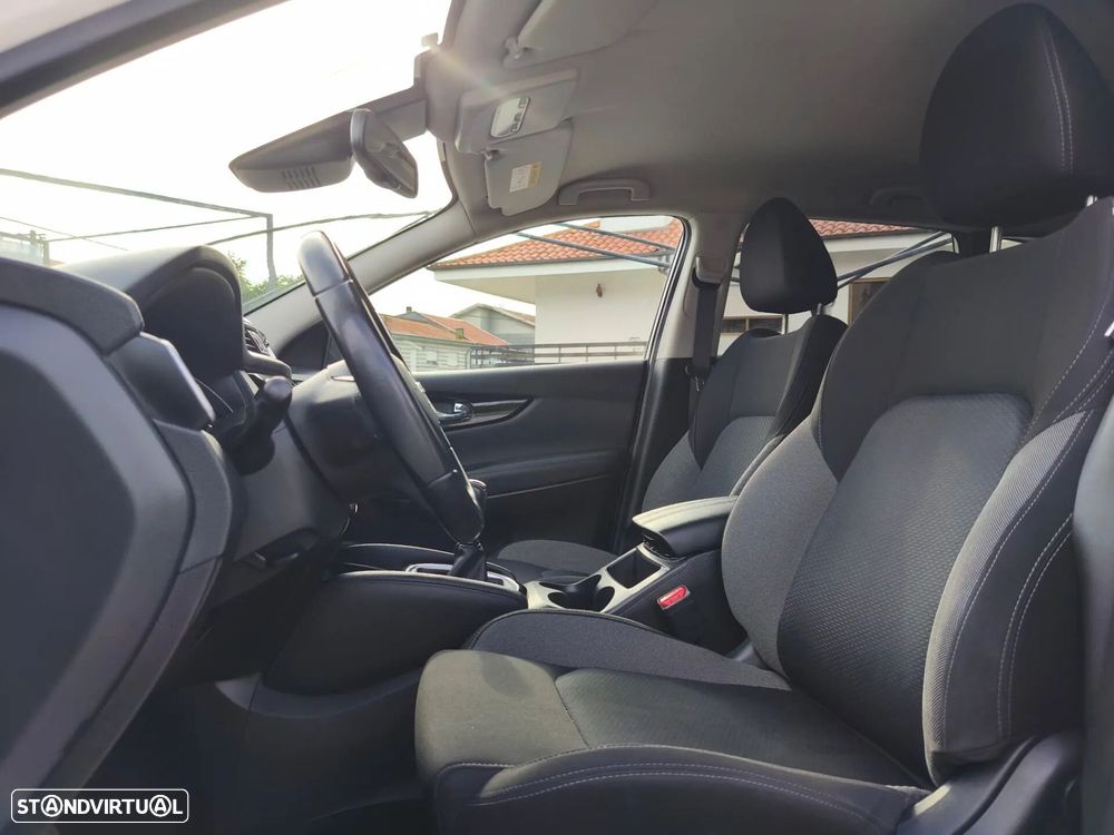 Nissan Qashqai 1.7 dCi Tekna+ 4x4-i - 18
