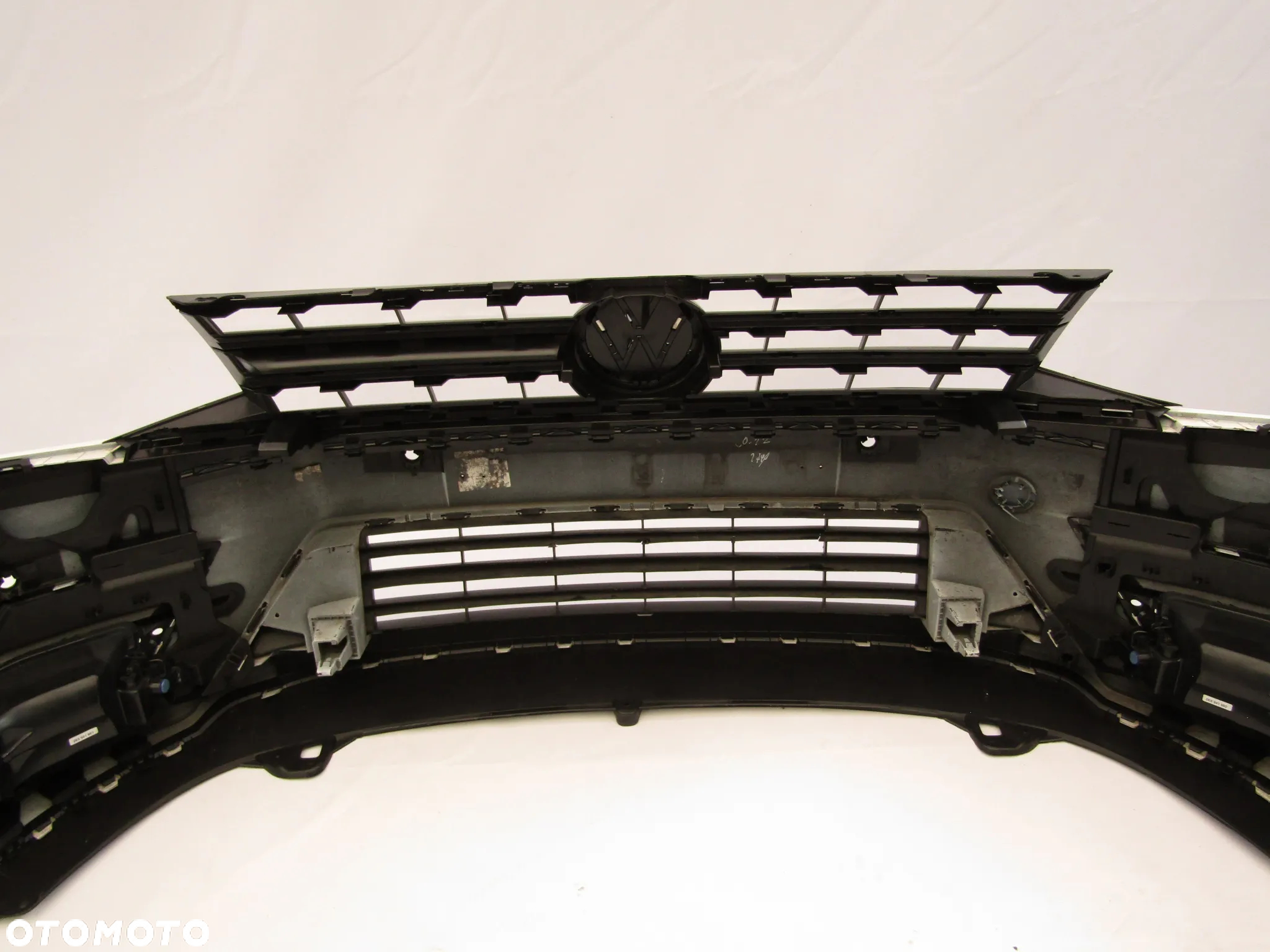 Zderzak przedni VW Caddy LIfe 15 - 20 Pdc-6 Highline Lakier LB9A - 20