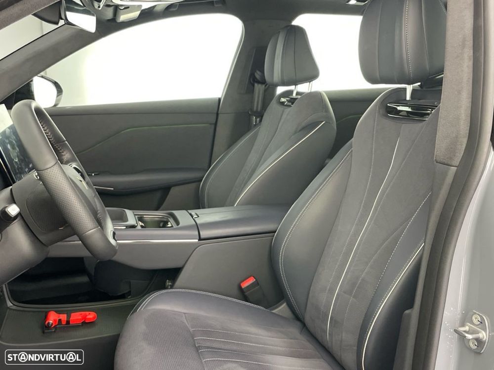 Voyah Courage 80 kWh Luxury (TT)AWD - 17