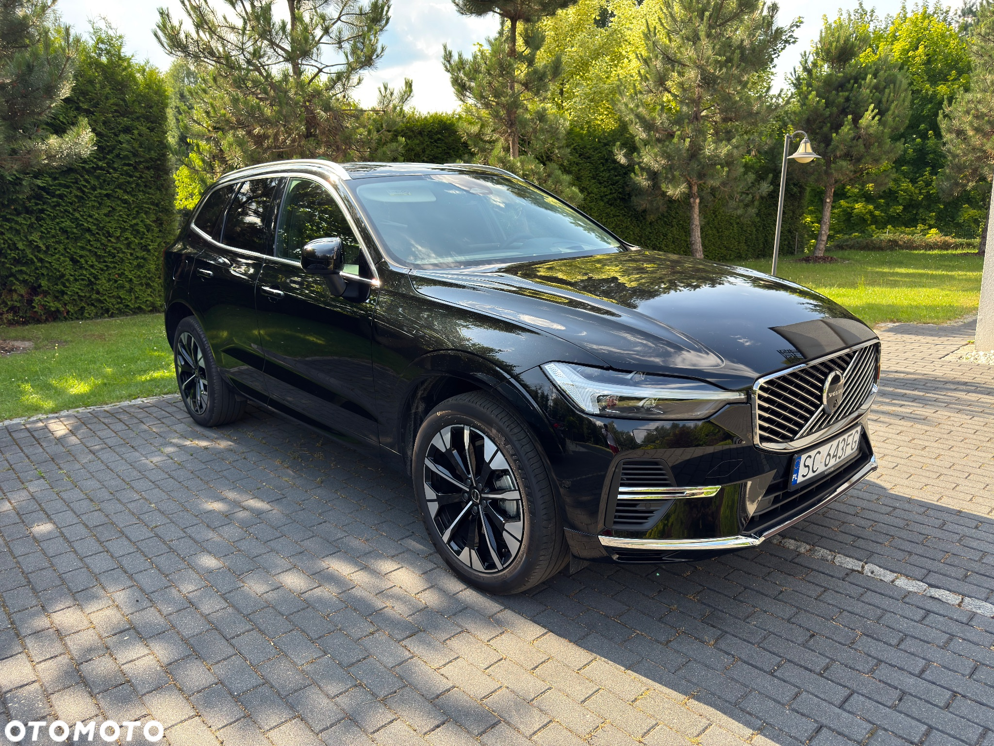 Volvo XC 60 T6 Plug-In Hybrid AWD Ultra Bright - 2