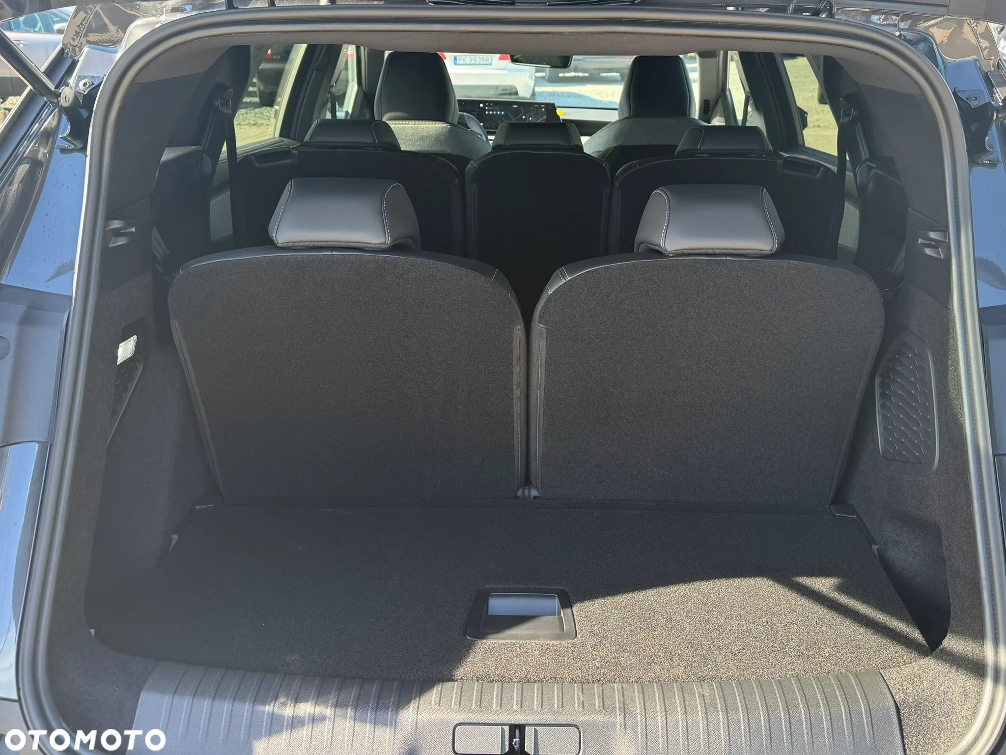 Peugeot 5008 1.2 PureTech mHEV Allure S&S e-DCS6 - 14